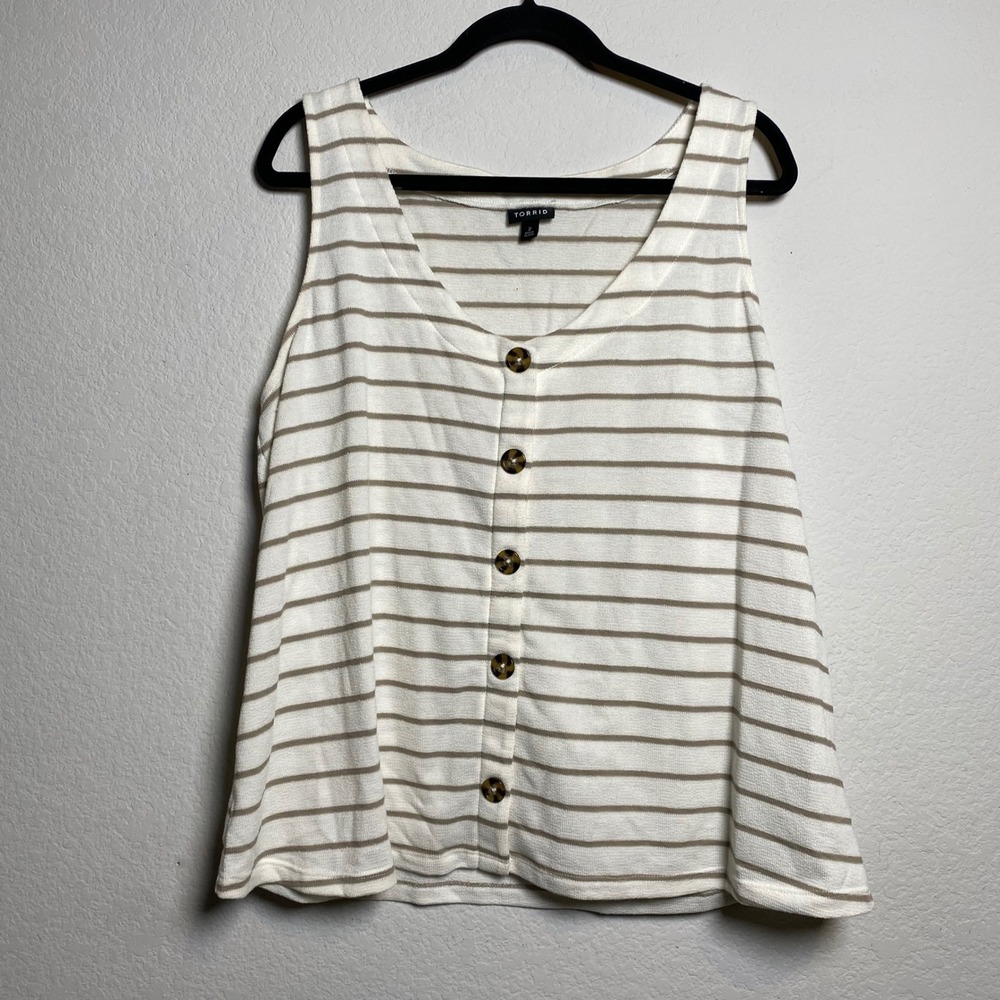 Torrid Ivory Taupe Striped‎ Tortoise Faux Button Front Tank Top Size 2 Coastal